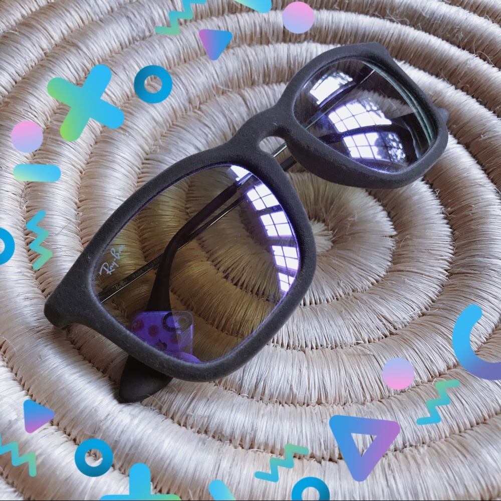 👾Ray Ban Grey Velvet sunnies 👾